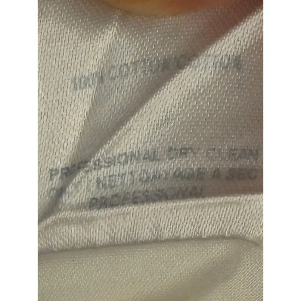 Oscar de la Renta worn by